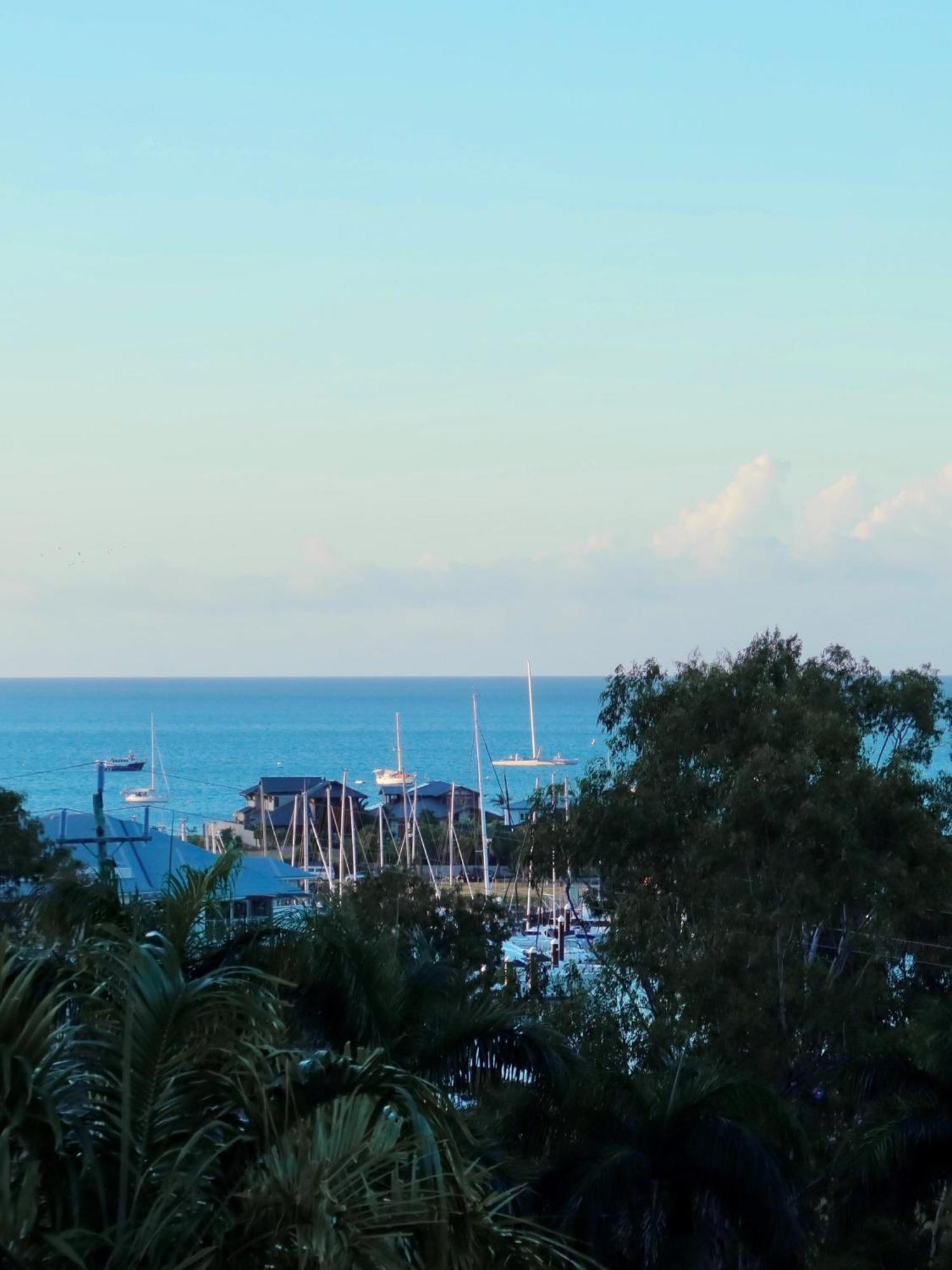 Coral Sea Vista Apartments Airlie Beach Exterior foto
